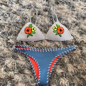 Triangl bikini